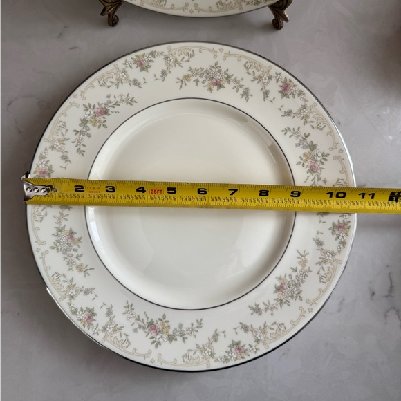 Vintage ROYAL DOULTON The Romance Collection DIANA Dinner Plates Set of 4